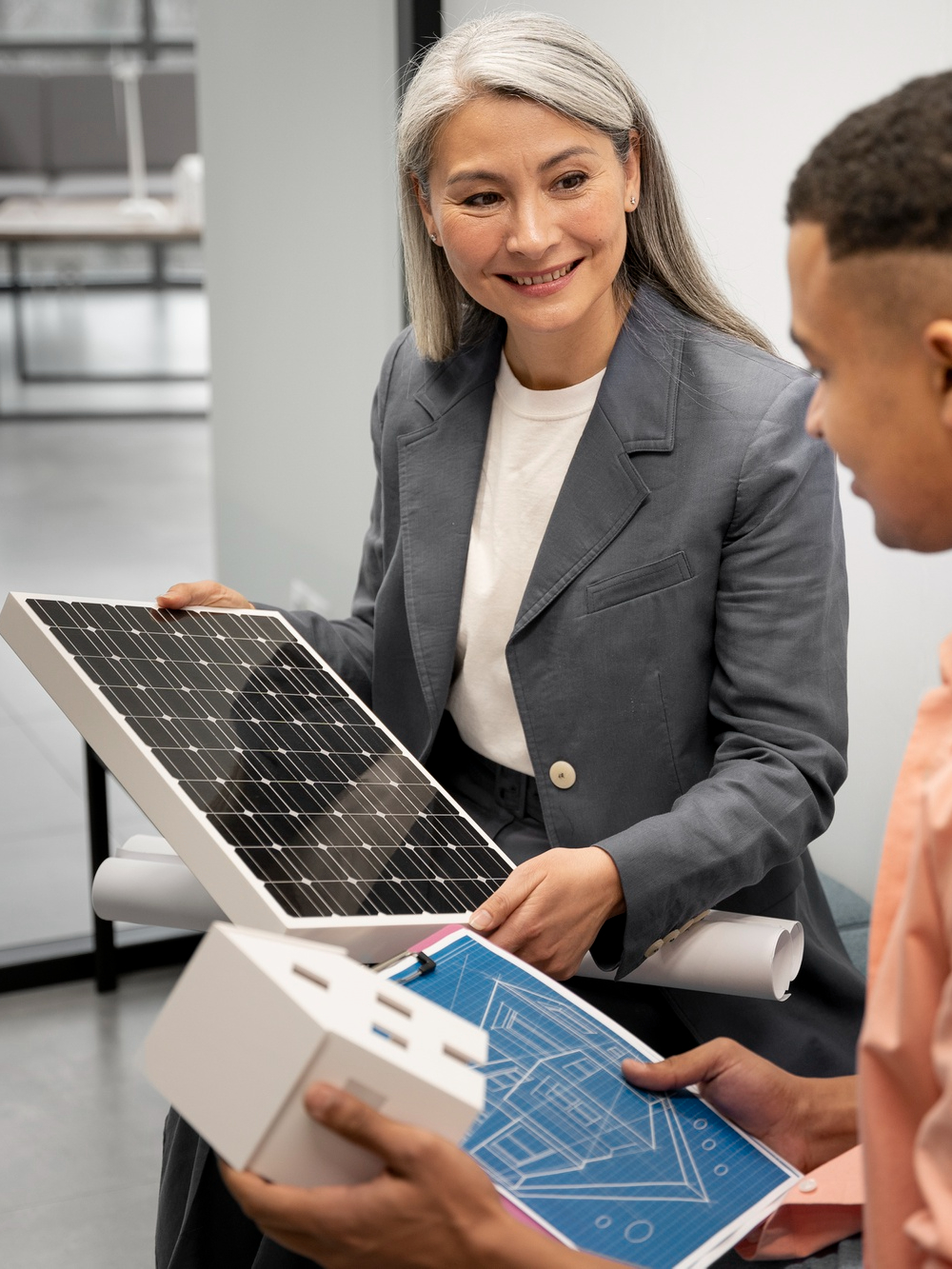 تسهیلات نیروگاه خورشیدی